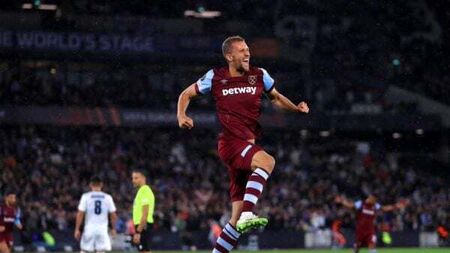 West Ham storm past minnows Backa Topola after early scare in Europa opener