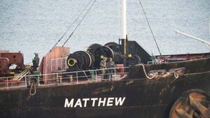 Army Ranger Wing rappelled onto cargo ship after Naval Service warning shots Army Ranger Wing rappelled onto cargo ship after Naval Service warning shots
