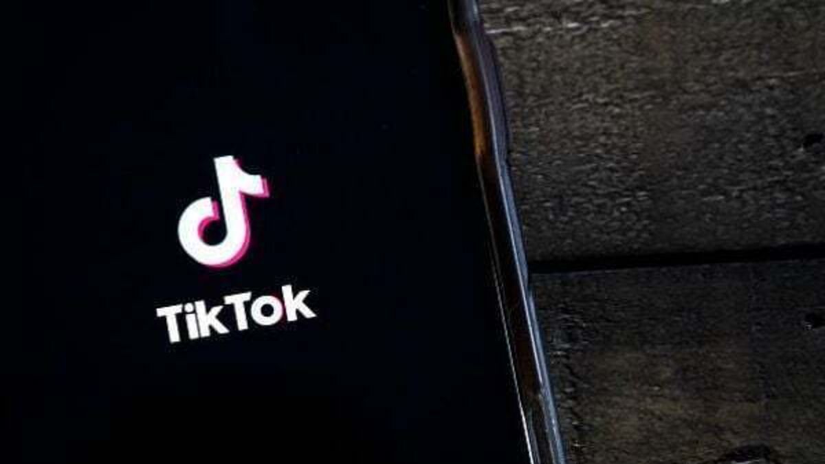 Five Irish accounts taking over BookTok