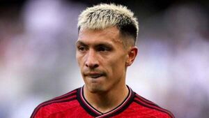 Manchester United suffer Lisandro Martinez injury blow