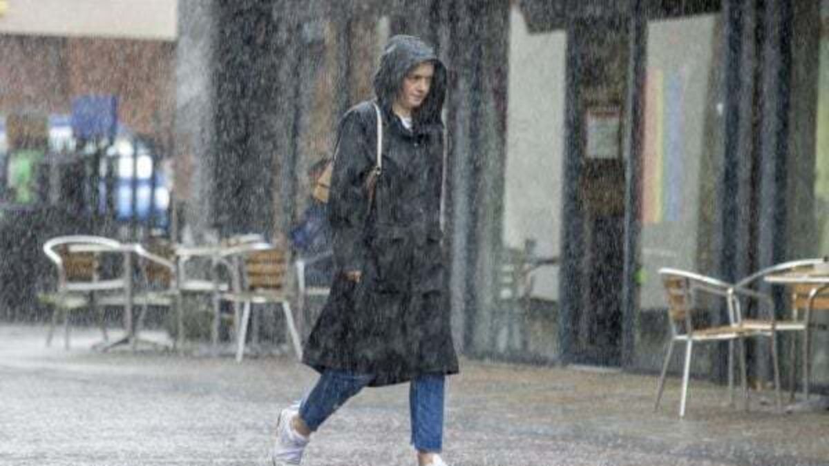 Saturday rain warning for three southern counties