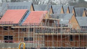 Asking prices for properties increase by 4% Asking prices for properties increase by 4%