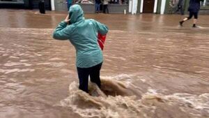 Politics watch: Health funding, Storm Babet, Israel-Hamas war