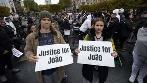 Protest calls for justice for Brazilian man involved in collision with Garda car Protest calls for justice for Brazilian man involved in collision with Garda car
