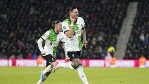 Darwin Nunez comes off bench to help Liverpool beat Bournemouth Darwin Nunez comes off bench to help Liverpool beat Bournemouth