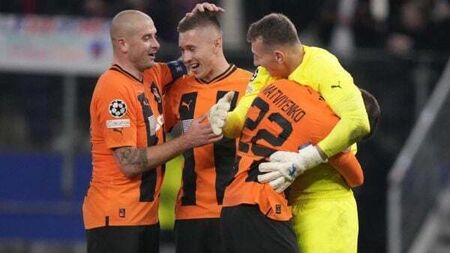 Shakhtar Donetsk stun Barcelona in Champions League