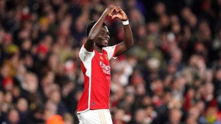 Bukayo Saka stars for Arsenal in comfortable victory against Sevilla