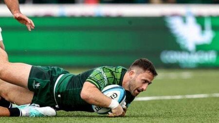 Saturday sport: Connacht suffer late defeat against Edinburgh