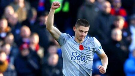 Everton edge Crystal Palace in five-goal thriller