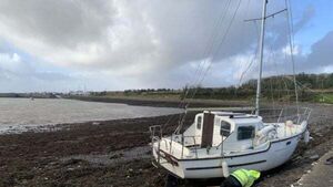 Storm Debi: Shopworker trapped in floods as south Galway businesses devastated