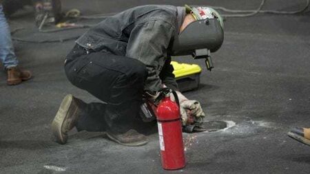 Loose manhole cover causes cancellation of first Las Vegas Grand Prix practice