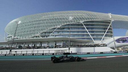 ‘Something not right’ with Lewis Hamilton car as Mercedes star qualifies in 11th