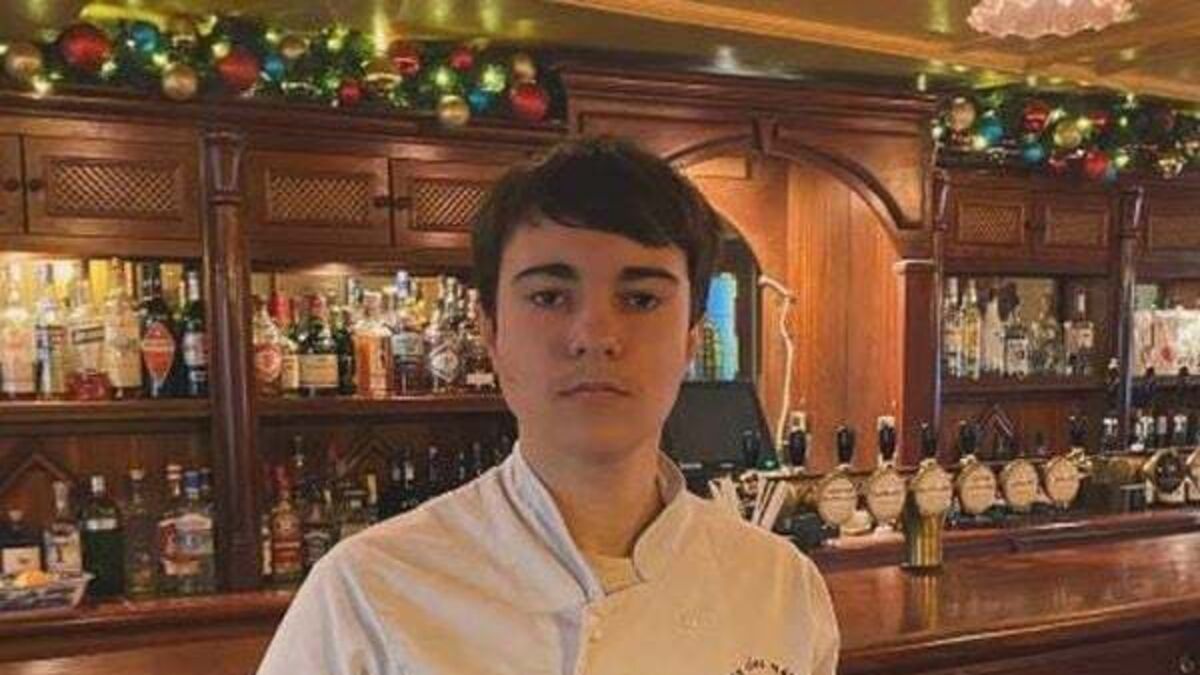 Macron congratulates French teen who disarmed Dublin attacker