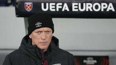 David Moyes urges West Ham to finish the job and top Group A