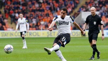 Former Man United player Ravel Morrison ‘used dead person’s disability badge to park’