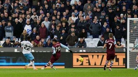 Odsonne Edouard gifted equaliser as Crystal Palace secure point at West Ham