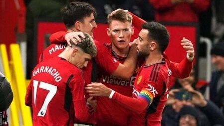 Scott McTominay the hero as Manchester United see off Chelsea