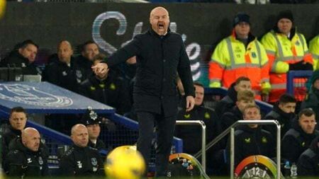 Sean Dyche hails Everton unity after beating Newcastle to climb out of drop zone