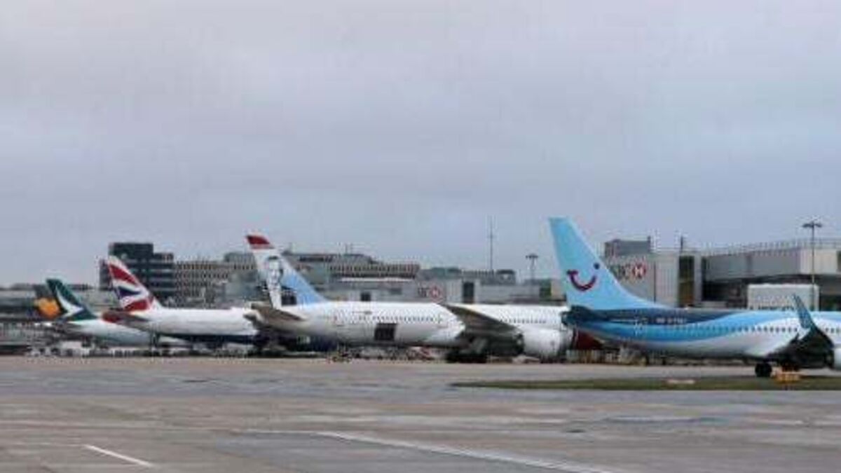 Passengers face hours of delays after Gatwick Airport system outage