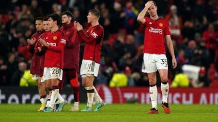 Jonny Evans ‘kicking himself’ over CL exit as Man United turn focus to Liverpool