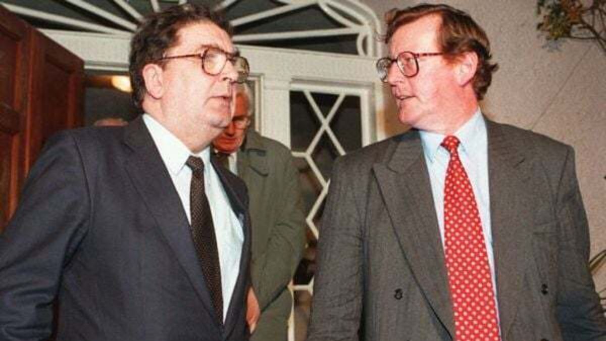 Bronze bust of David Trimble unveiled at Leinster House