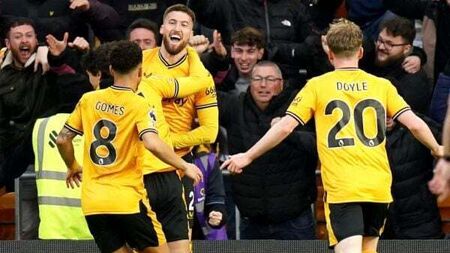 Wolves enjoy early Christmas present after condemning Chelsea to another defeat