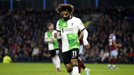 Football rumours: Saudi Pro League clubs made to wait for Mohamed Salah