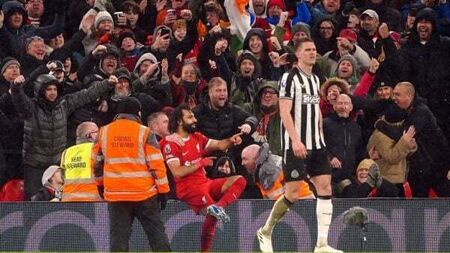 Liverpool move three points clear after beating Newcastle in six-goal thriller