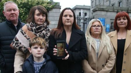 Woman lost 17 litres of blood and died during operation carried out by trainee surgeons