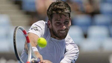 Cameron Norrie eases into second round of Australian Open despite injury worries