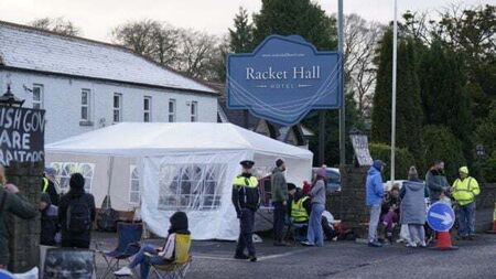 Gardaí accused of 'heavy-handed' approach towards protesters in Roscrea