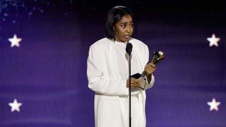 Why did The Bear star Ayo Edebiri thank Ireland in Critics Choice acceptance speech?