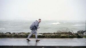 Storm Isha: More than 170,000 homes without power as 'destructive' gusts hit Ireland