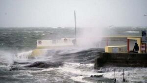 Storm Isha: Man (40s) dies in road crash in Co Mayo