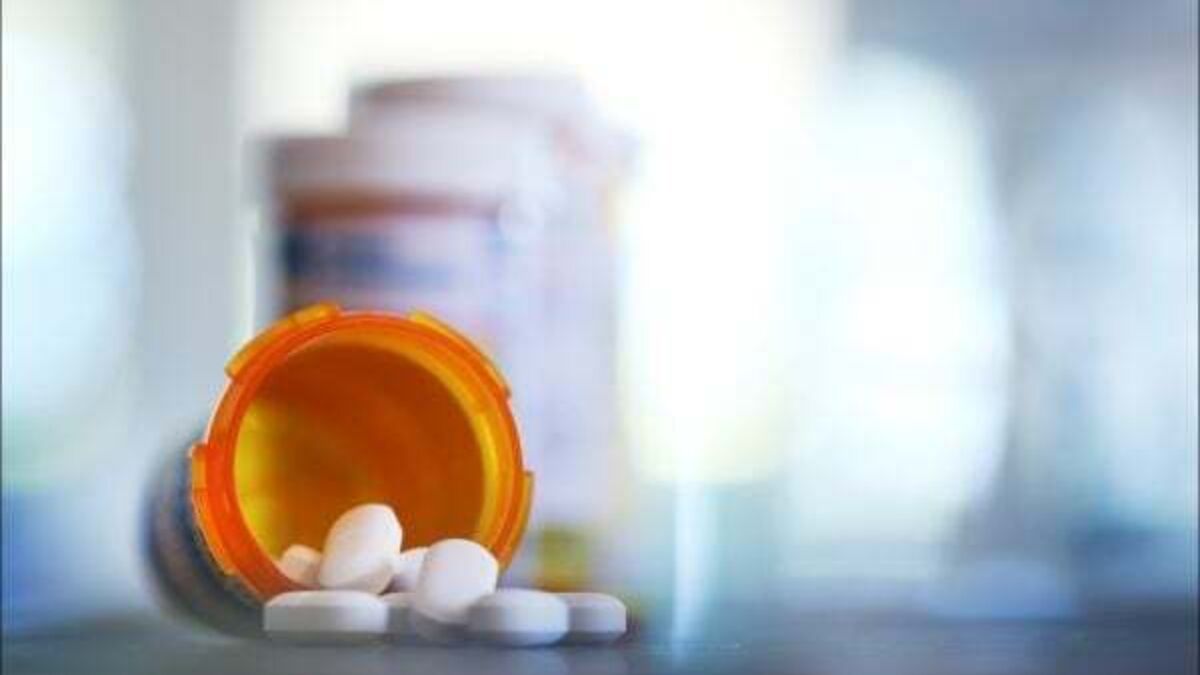 Doctor struck off for prescribing vast quantities of addictive drugs
