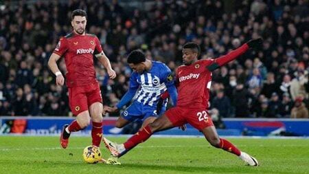 Brighton held to frustrating goalless draw by Wolves