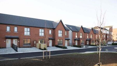 Coveney defends Ryanair's bulk purchase of homes for Dublin cabin crew