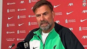 Keep calm and carry on: Jurgen Klopp says the show goes on at ‘stable’ Liverpool Keep calm and carry on: Jurgen Klopp says the show goes on at ‘stable’ Liverpool
