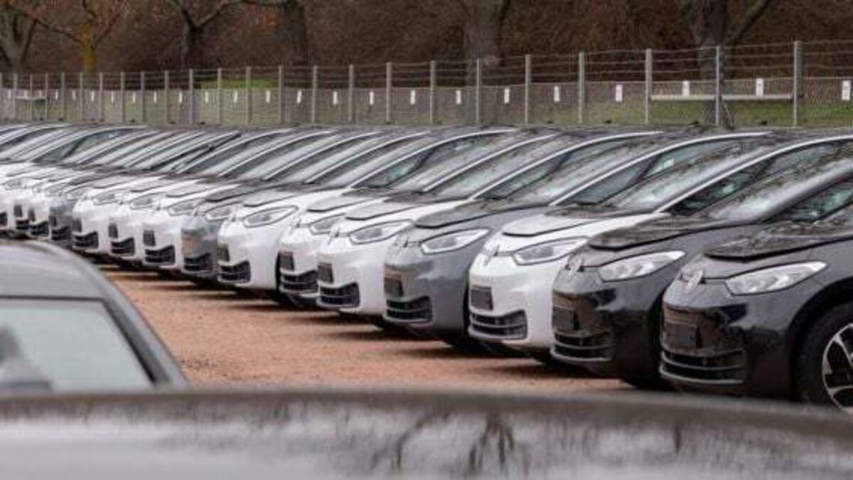 New car sales up 15% but EV share of market remains static
