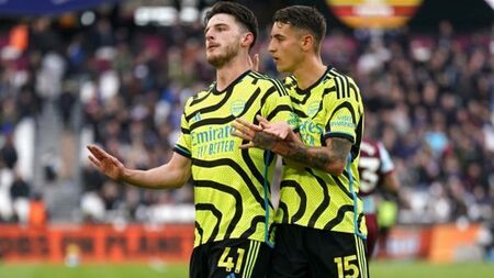 Declan Rice adds to West Ham woes as Arsenal run riot