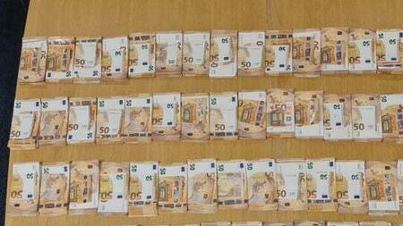 Gardaí seize €62,800 and high-powered car in Cork