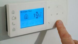 Almost 440,000 electricity and gas customers in arrears at end of 2023