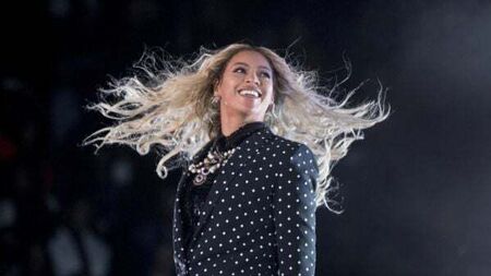 Beyonce becomes first black woman to top Billboard’s country music chart