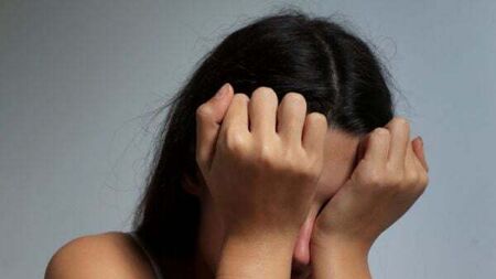 Young people who experience adversity at increased risk of self-harm – report