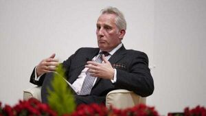 Paisley says he will take plants to North in hand luggage Paisley says he will take plants to North in hand luggage