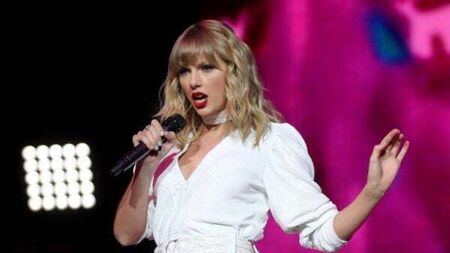 Taylor Swift steals show at Asian summit as Singapore defends tour stop deal