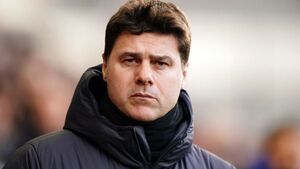 Mauricio Pochettino might have joined in with jeering Chelsea fans