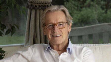 Coronation Street actor William Roache (91) given three months to settle tax debt