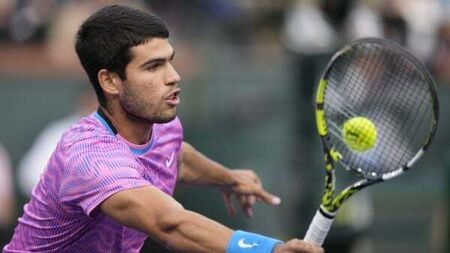Carlos Alcaraz ends Jannik Sinner’s winning run to reach Indian Wells final
