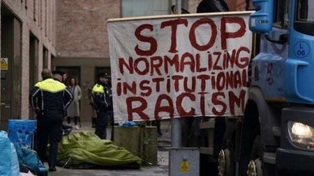 Protesters urge Government to take action for homeless asylum seekers